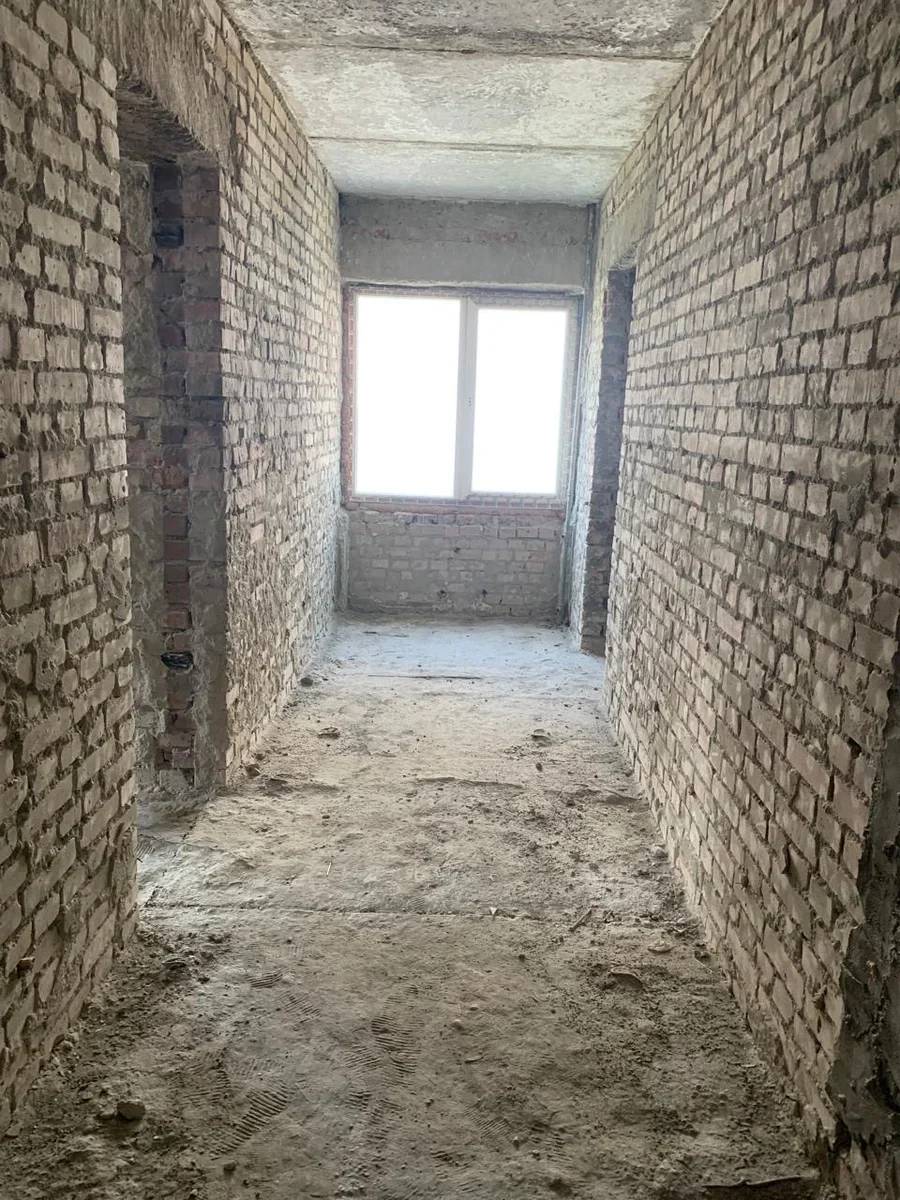 Ул. Эшба 165. Напротив Колоса. 5-ти этажный дом. 2-х комнатная квартира 67 кв.м.,3 этаж. — 1