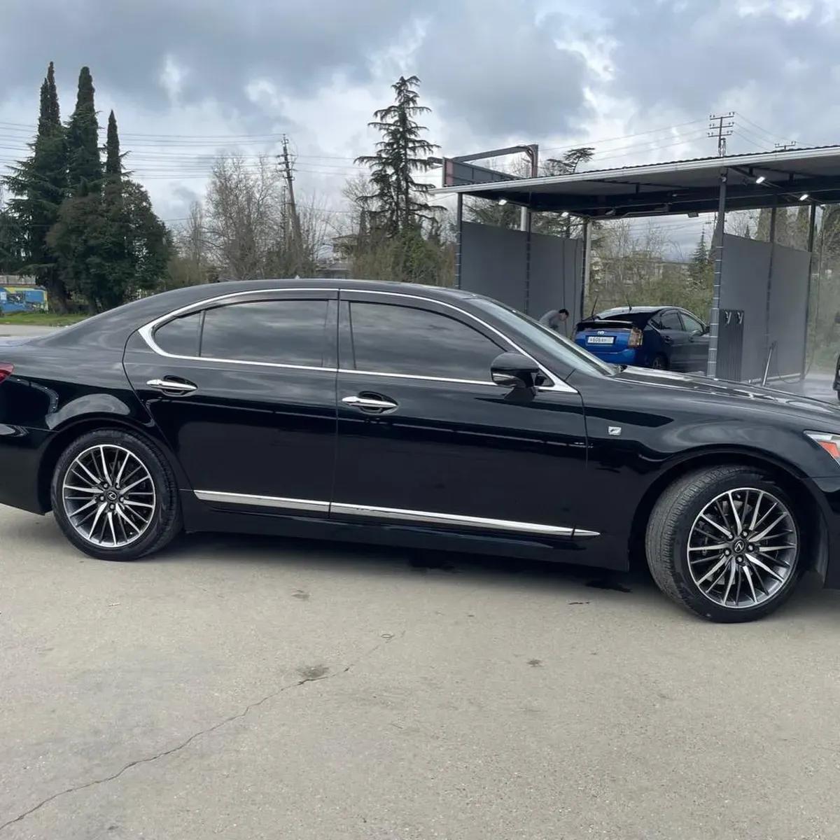 Lexus LS460 F-Sport — фото 6