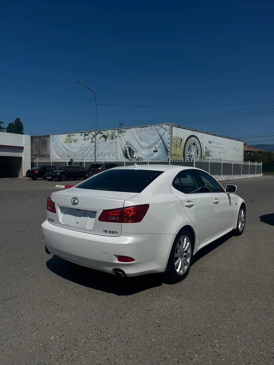 Lexus IS250 — 4