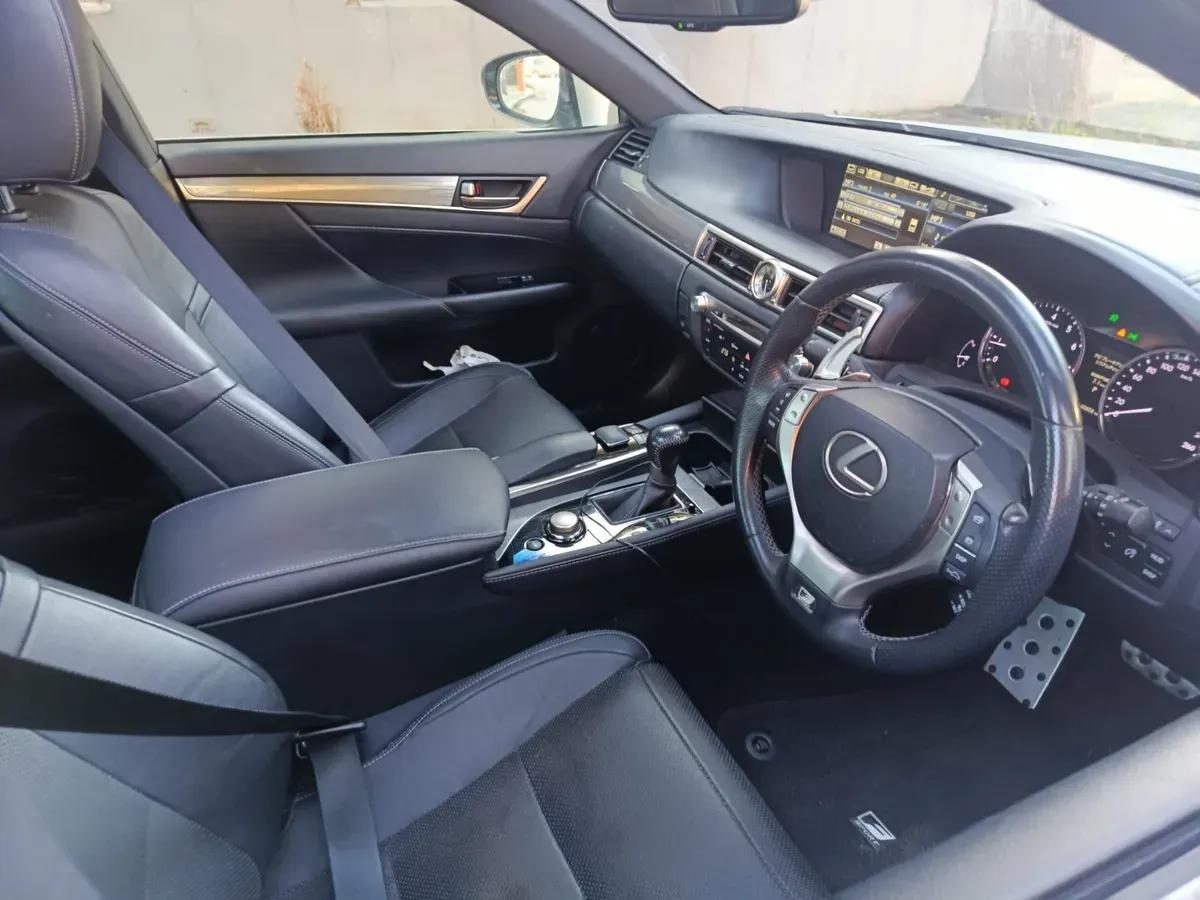 GS F-Sport — фото 8