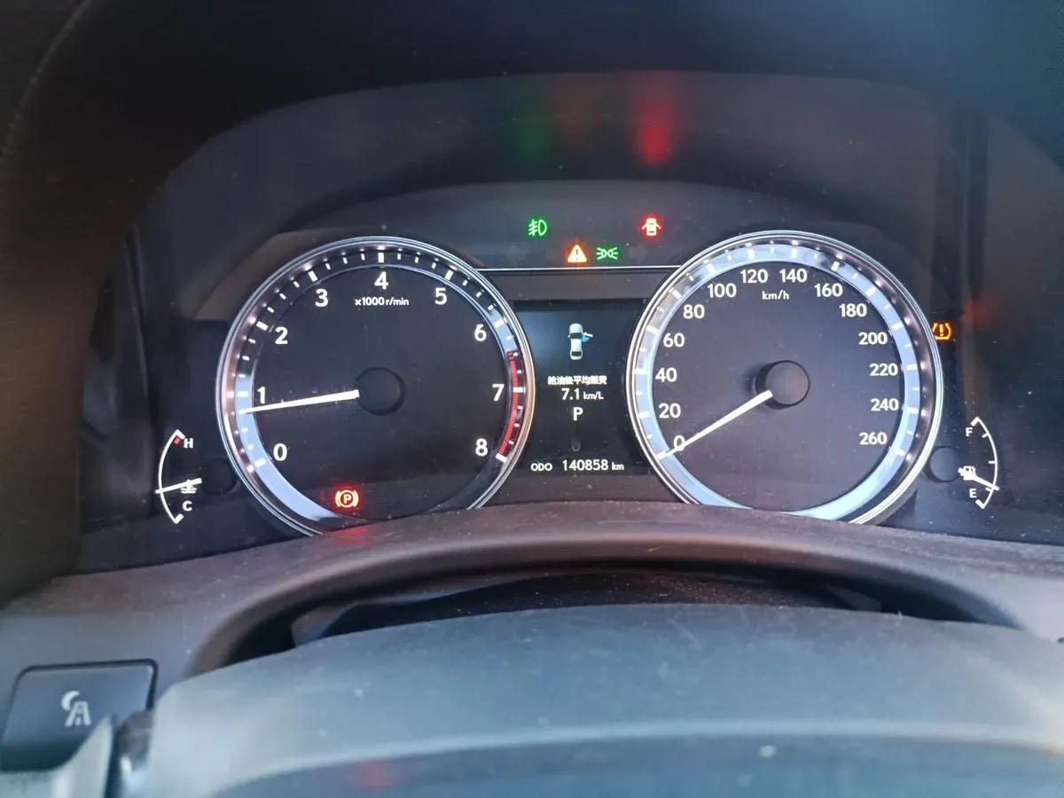 GS F-Sport — фото 9