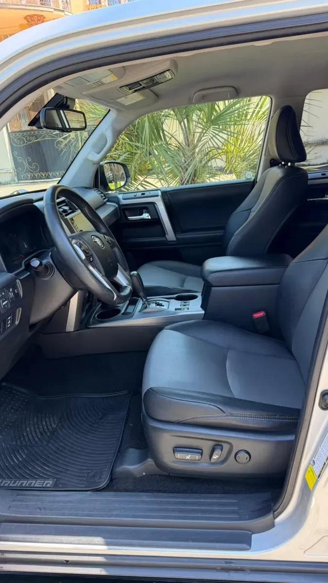 Toyota 4Runner — фото 6