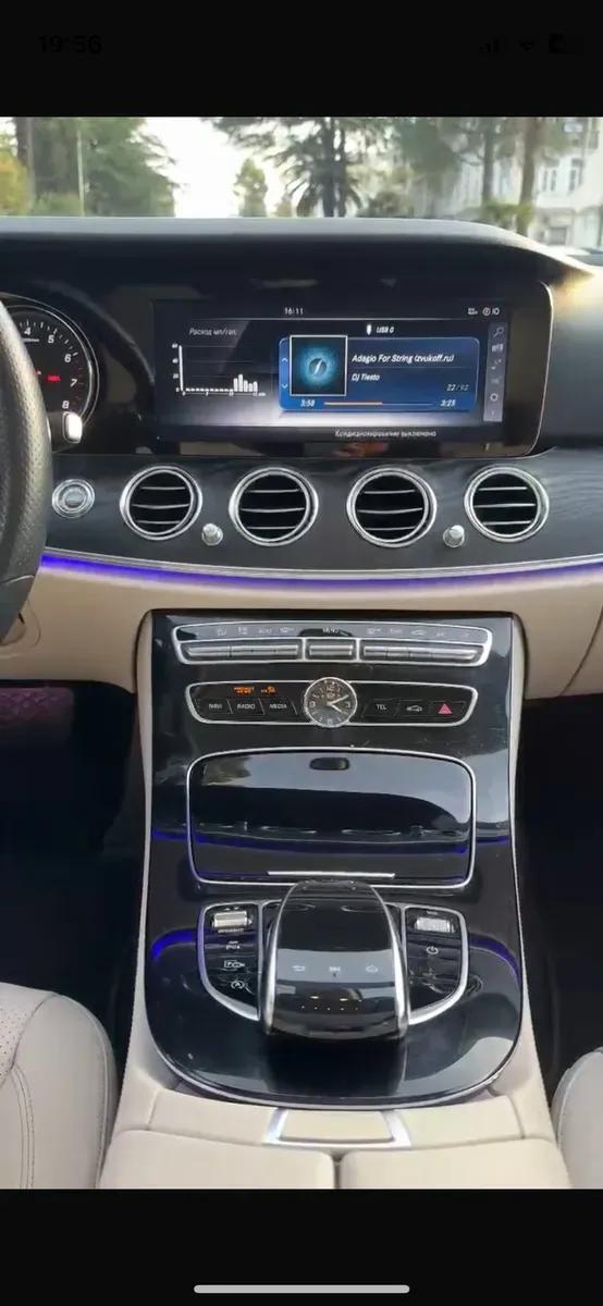 Mercedes-Benz E300 — фото 8