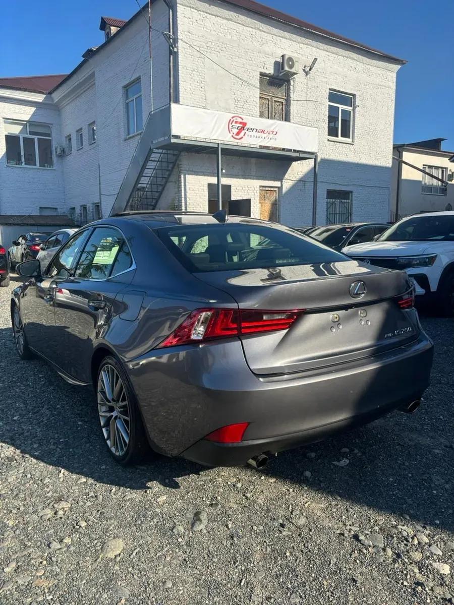 Lexus is 250 — фото 6