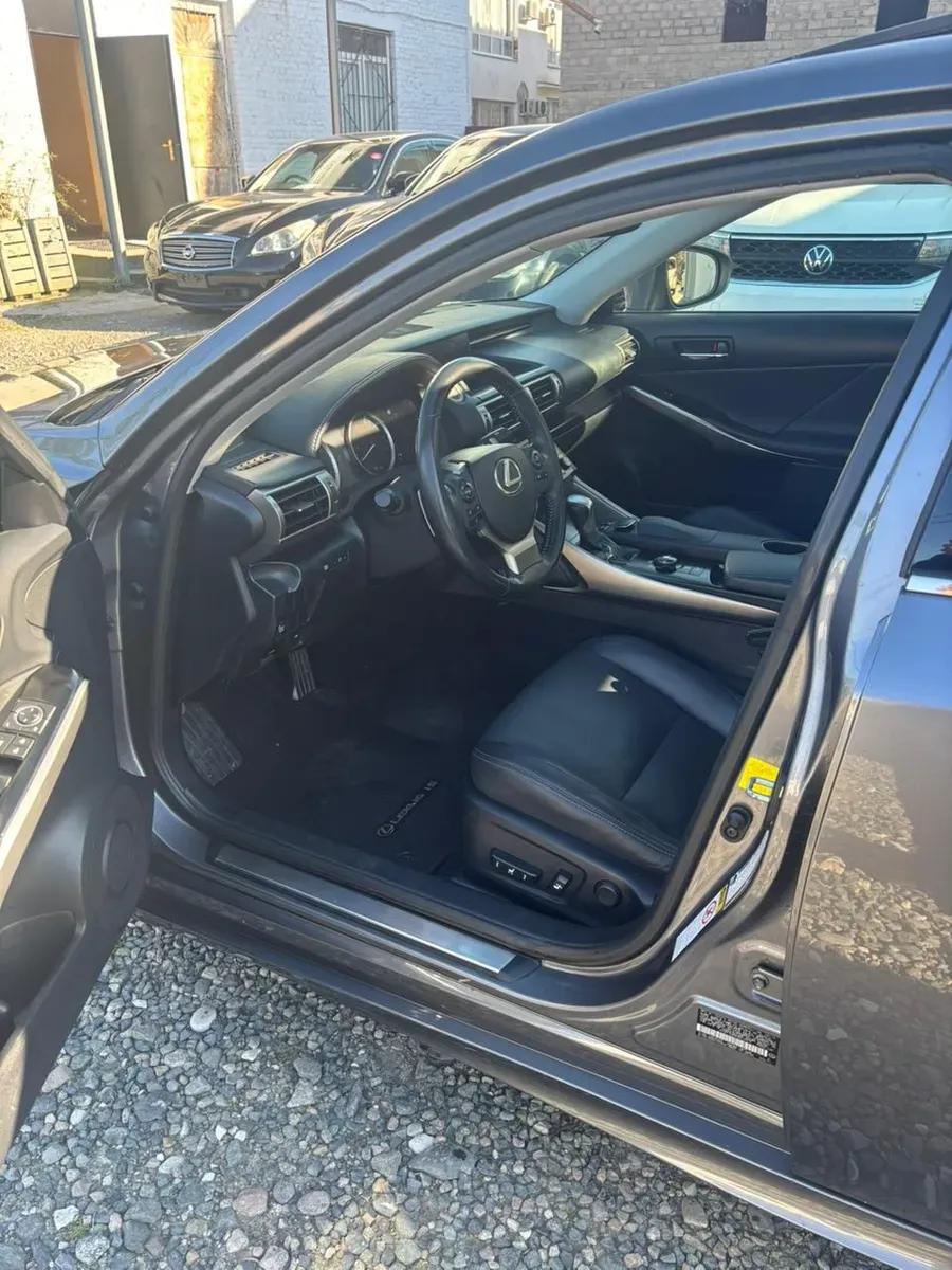 Lexus is 250 — фото 9