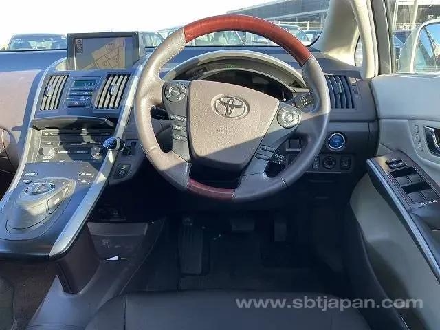 Toyota SAI — фото 2