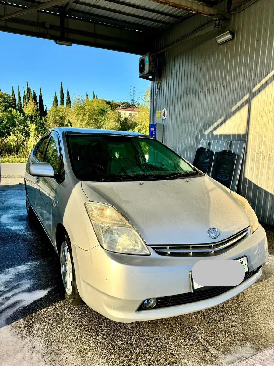 Продаю Toyota Prius — фото 1