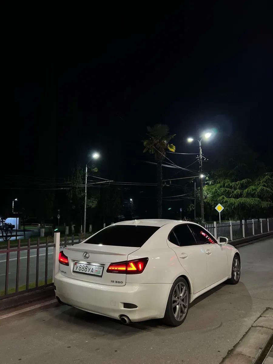 Lexus is 350 левый руль — фото 3