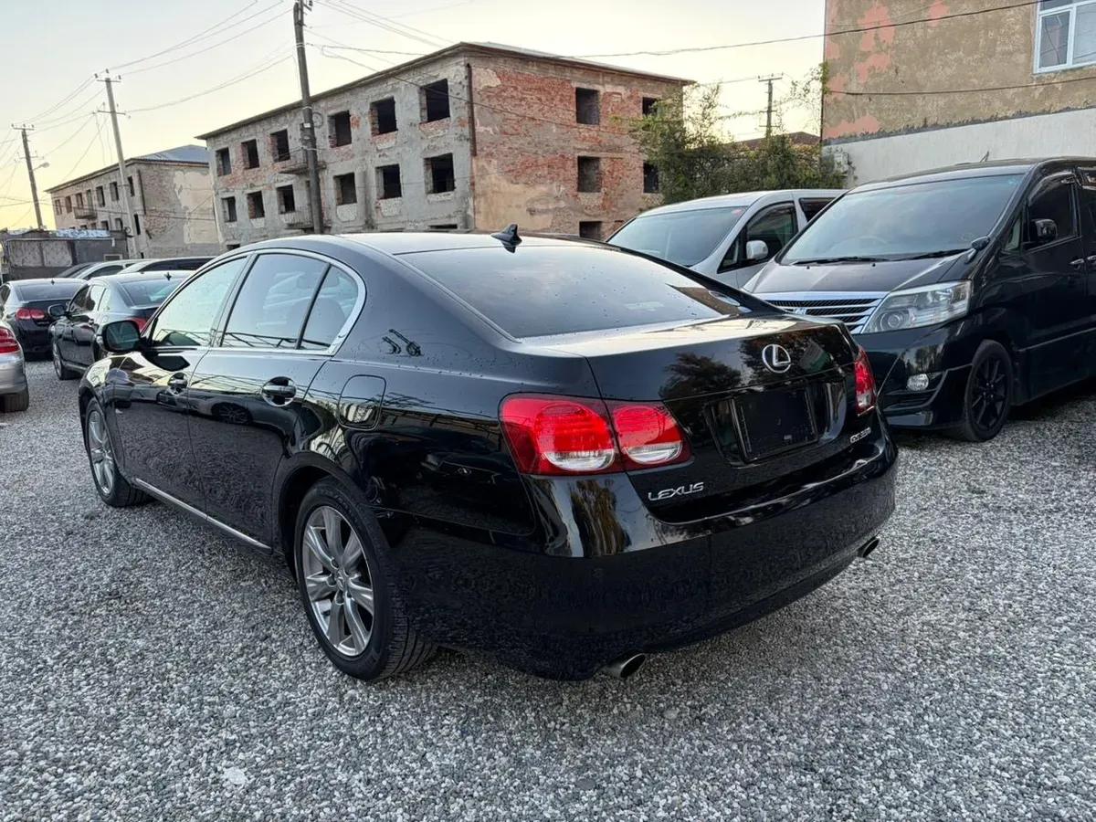 Lexus GS чёрный — фото 7