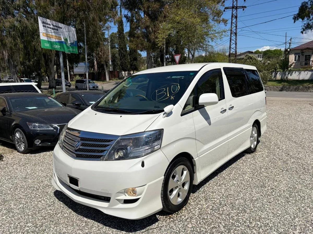 Toyota Alphard белый — фото 3
