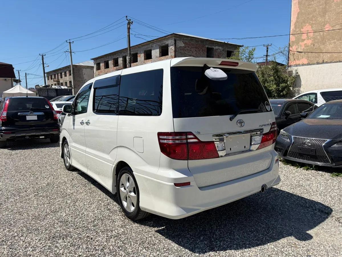 Toyota Alphard белый — фото 7