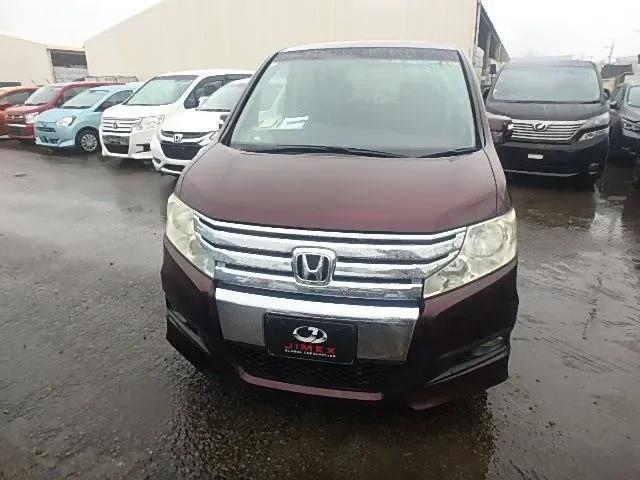 Honda Stepwgn вишневый — фото 2