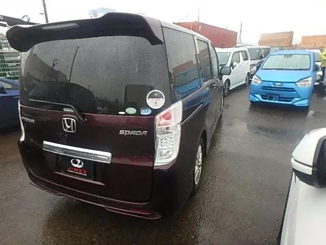 Honda Stepwgn вишневый — фото 5