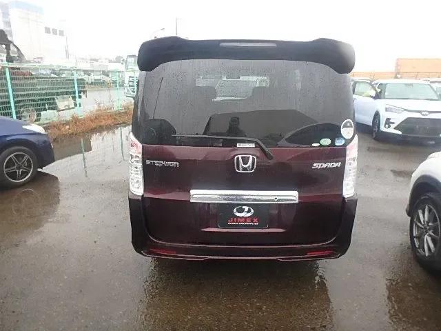 Honda Stepwgn вишневый — фото 6