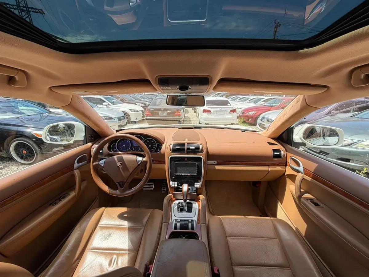 Porsche Cayenne белый — фото 9