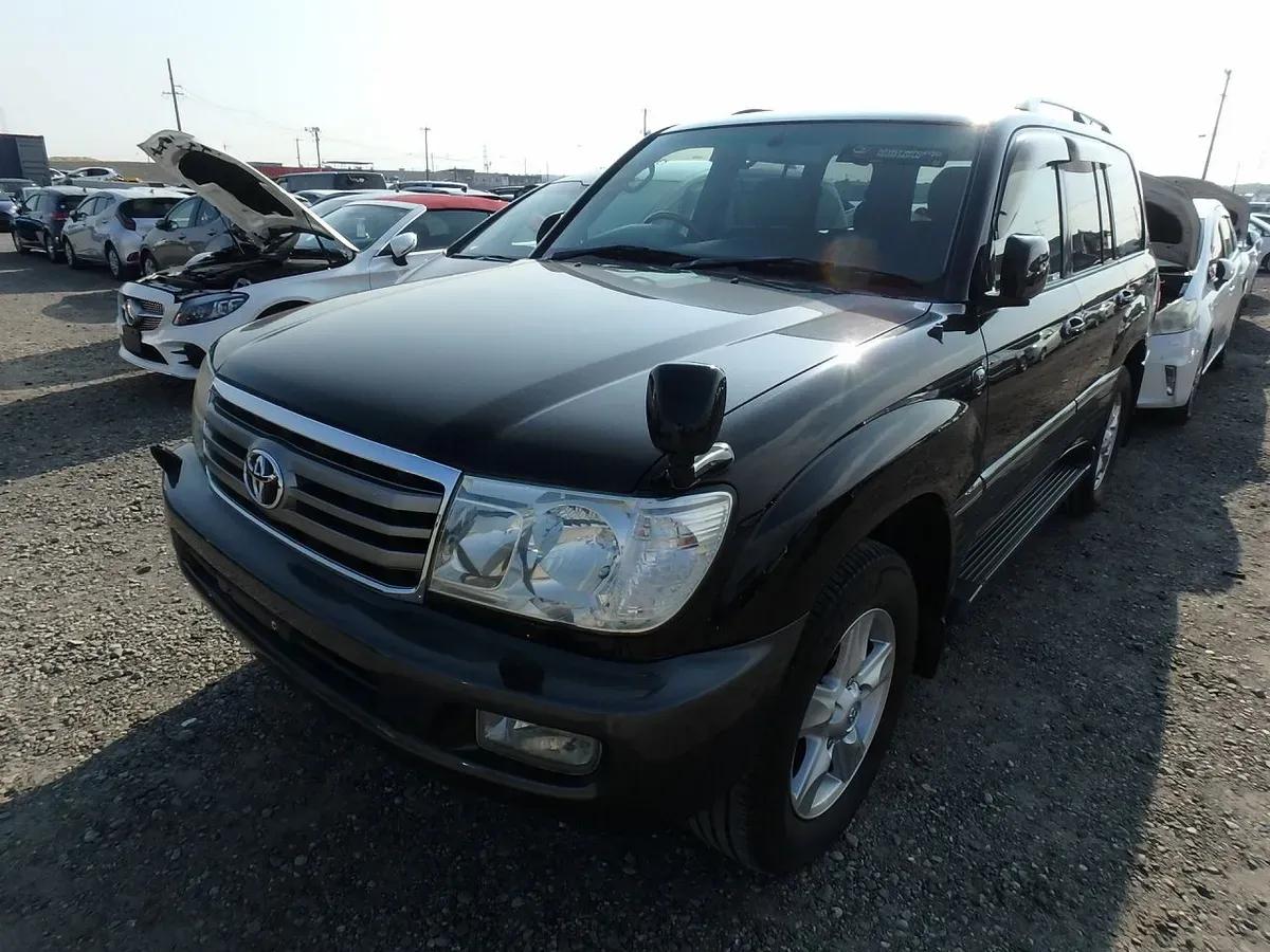 Toyota Land Cruiser черный — фото 1
