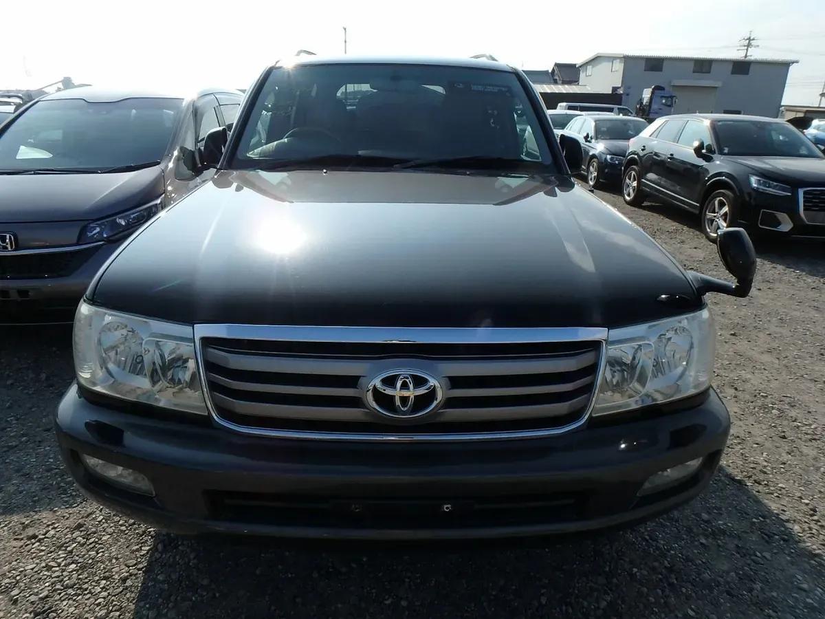 Toyota Land Cruiser черный — фото 2