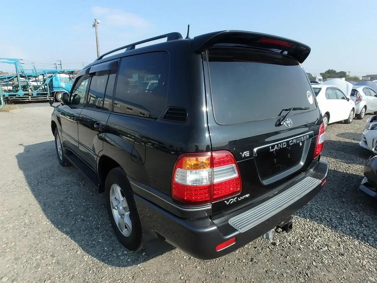 Toyota Land Cruiser черный — фото 4