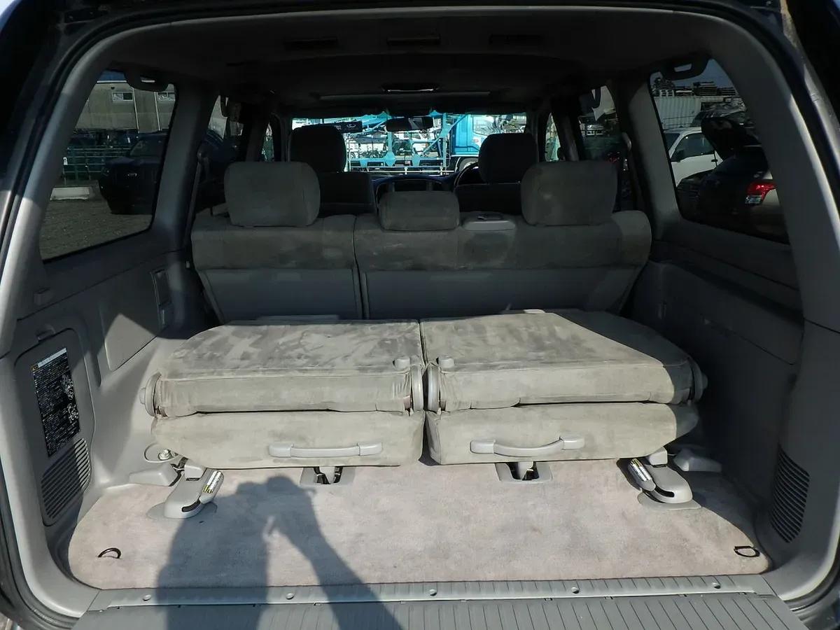 Toyota Land Cruiser черный — фото 8