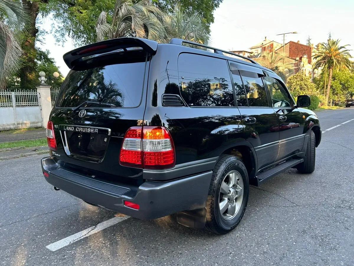 Toyota Land Cruiser чёрный — фото 5