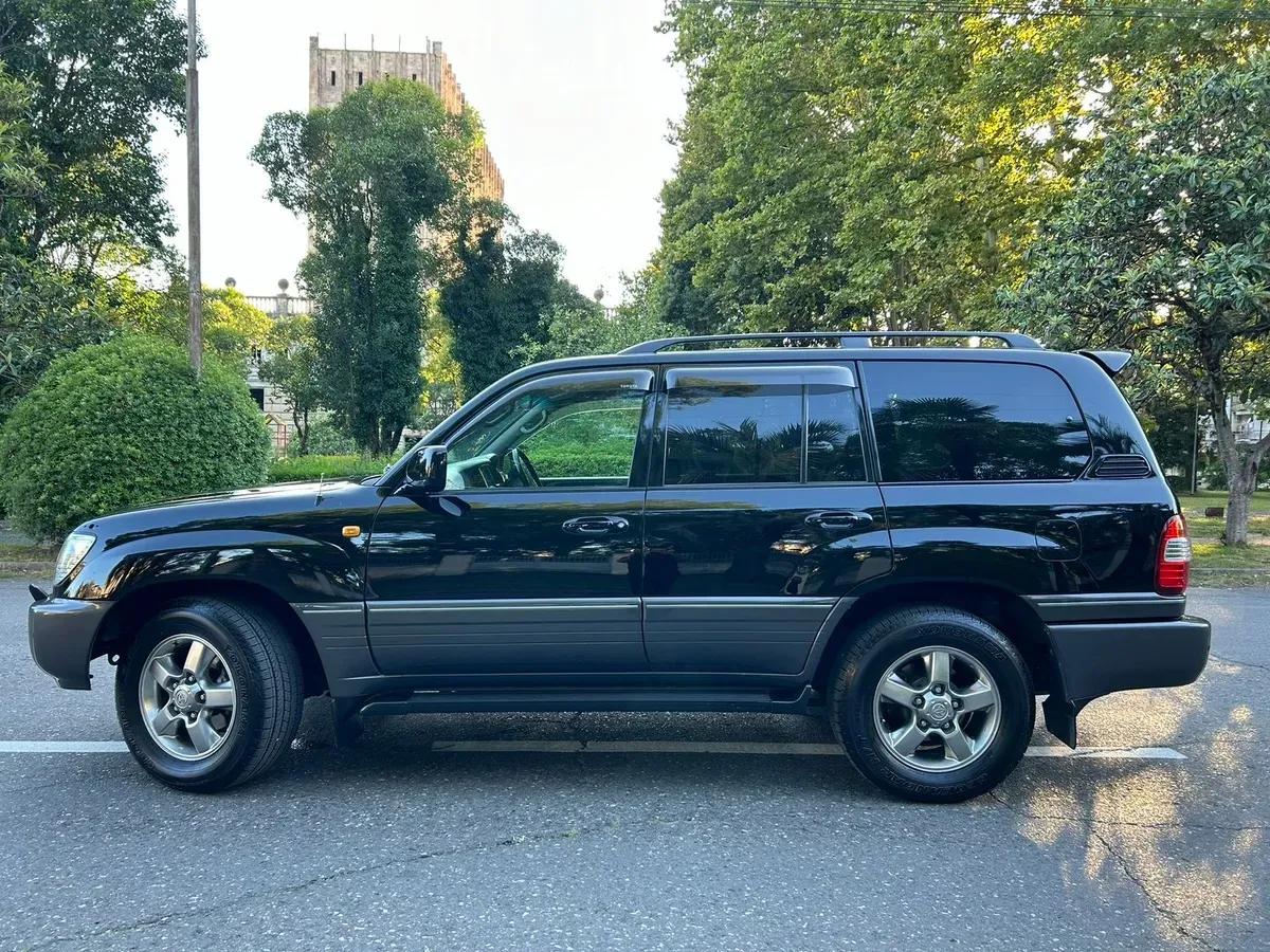 Toyota Land Cruiser чёрный — фото 8