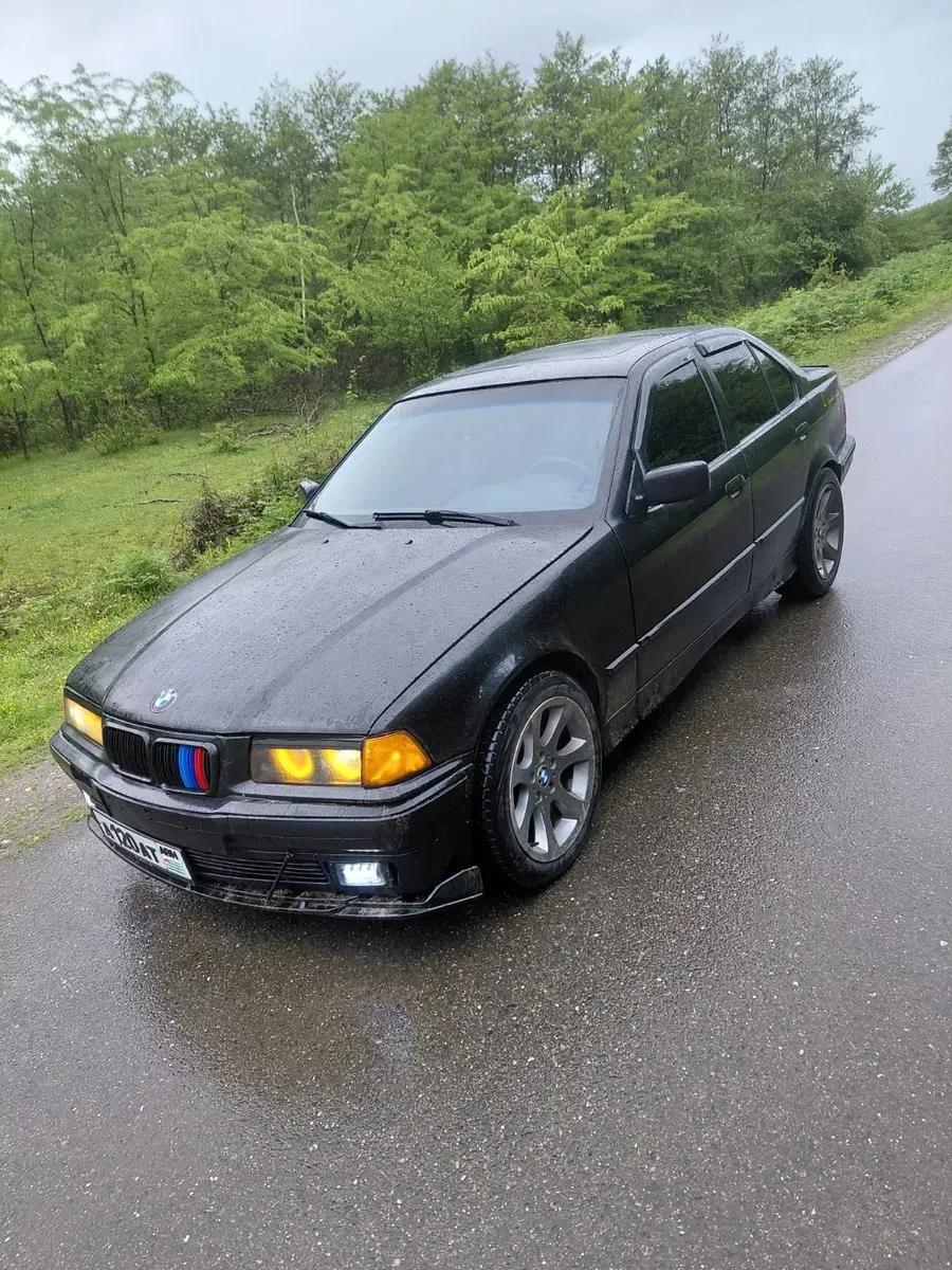Продам BMW 3 — фото 1