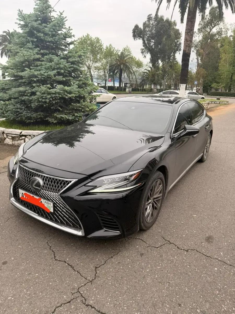 Lexus LS 500 — фото 1