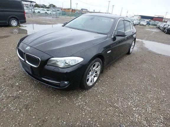 BMW 5 Series черный седан — 3