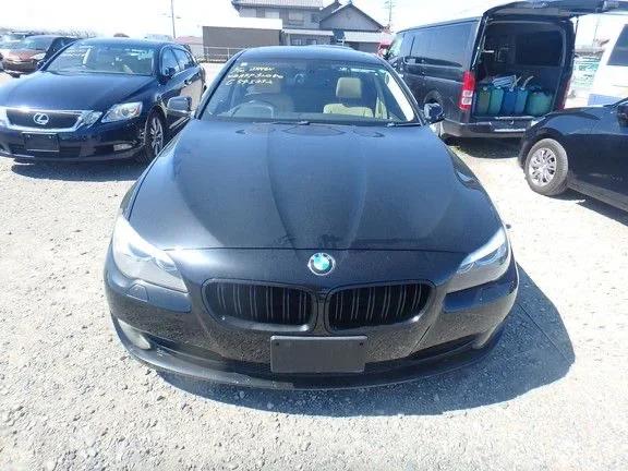 BMW 5 Series черный седан — 2