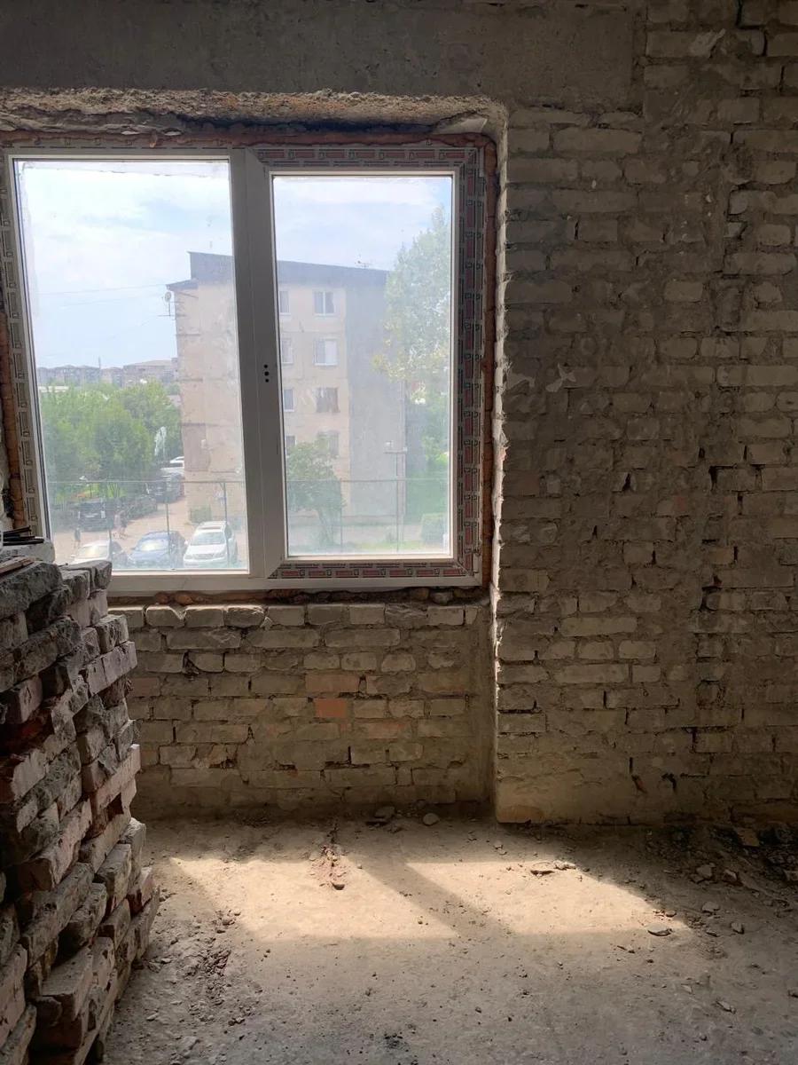 Ул. Эшба 165. Напротив Колоса. 5-ти этажный дом. 2-х комнатная квартира 67 кв.м.,3 этаж. — 3