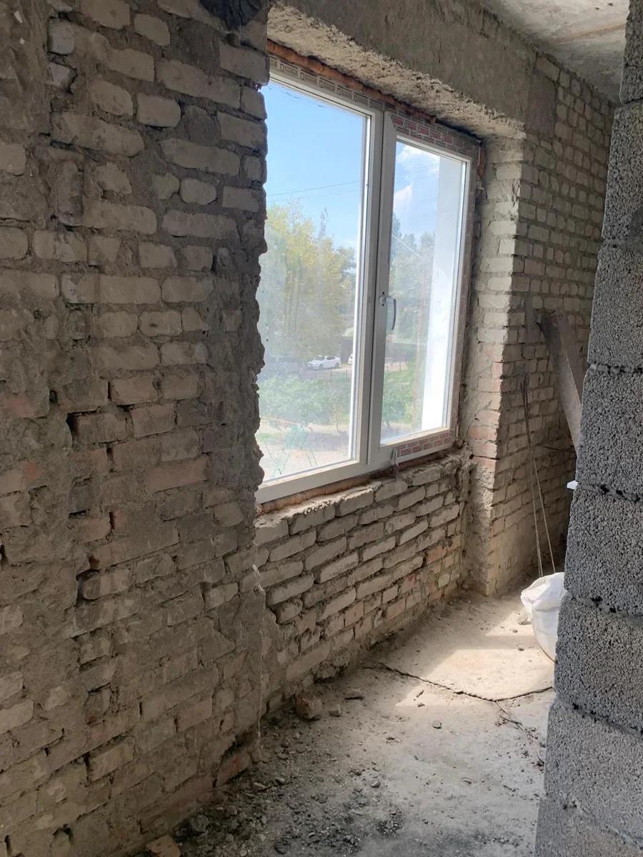 Ул. Эшба 165. Напротив Колоса. 5-ти этажный дом. 2-х комнатная квартира 67 кв.м.,3 этаж. — 4