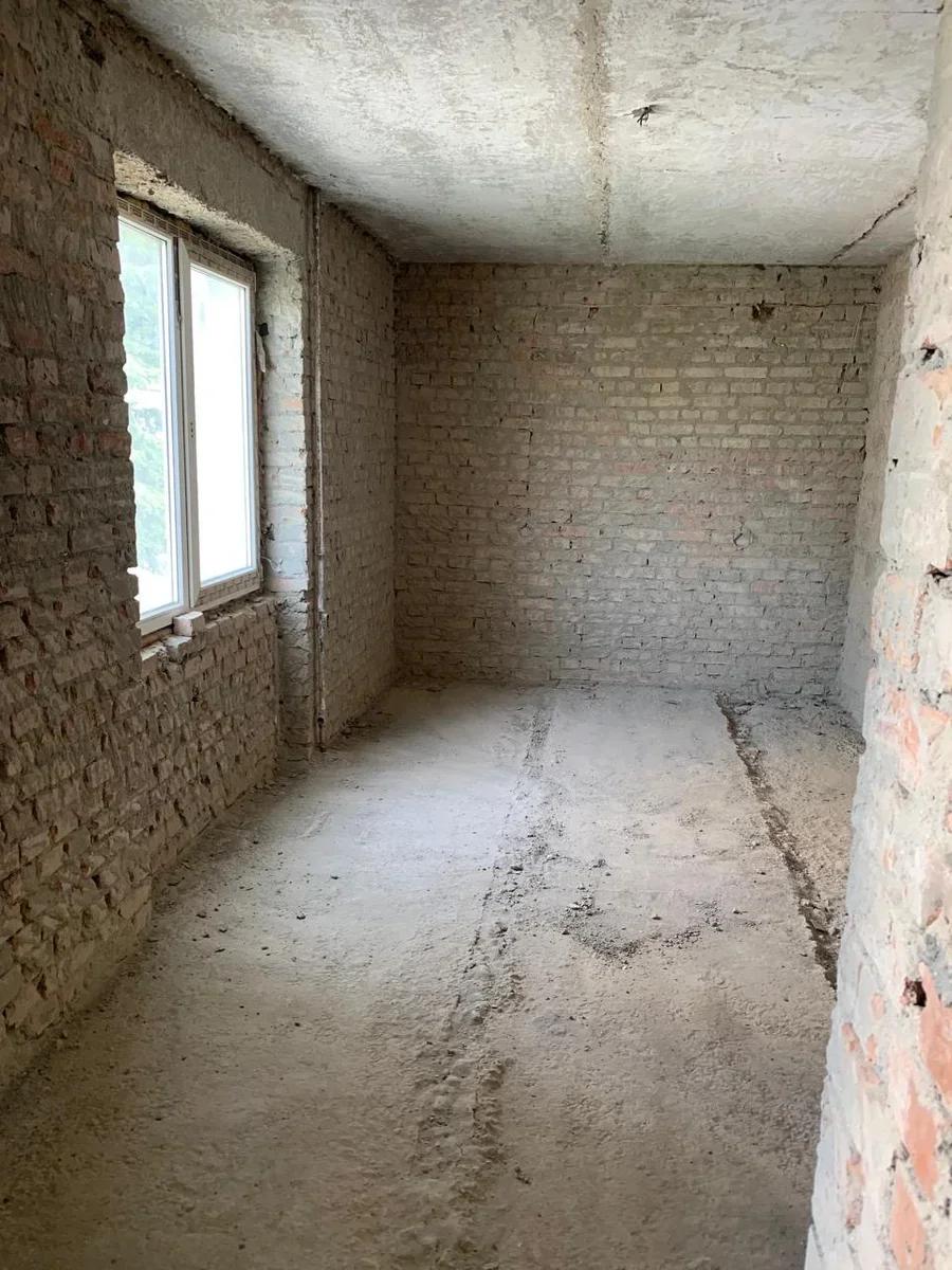 Ул. Эшба 165. Напротив Колоса. 5-ти этажный дом. 2-х комнатная квартира 67 кв.м.,3 этаж. — 5
